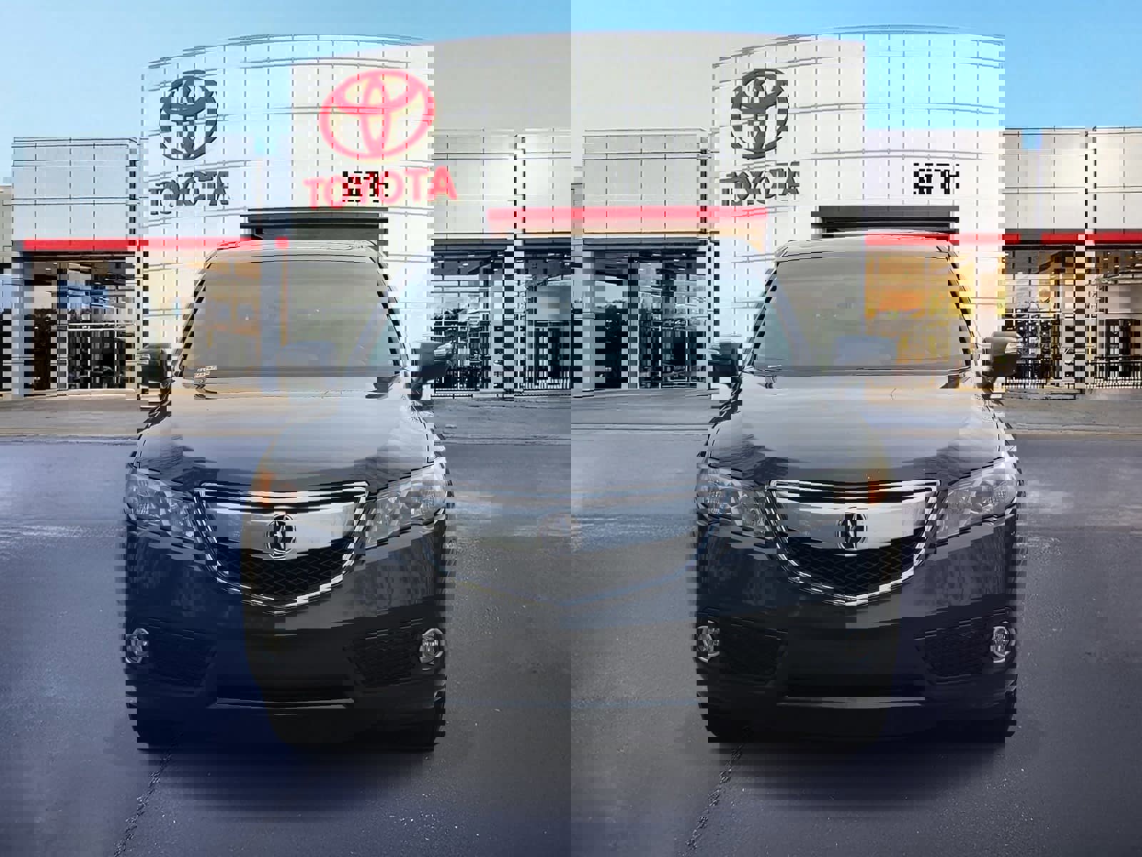 Used 2015 Acura RDX AWD w/ Technology Package image 2