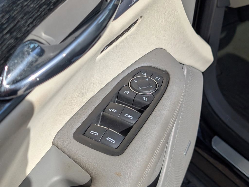 Used 2021 Cadillac XT6 Premium Luxury image 18