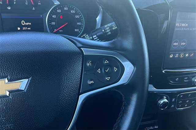 Used 2023 Chevrolet Traverse LT image 19