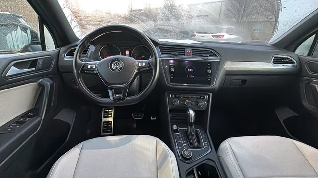 Used 2021 Volkswagen Tiguan SE R-Line image 8