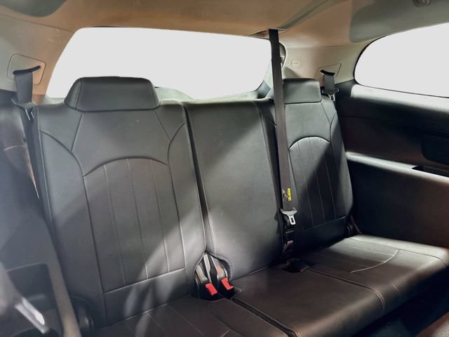 Used 2017 Buick Enclave Leather AWD/4WD image 19