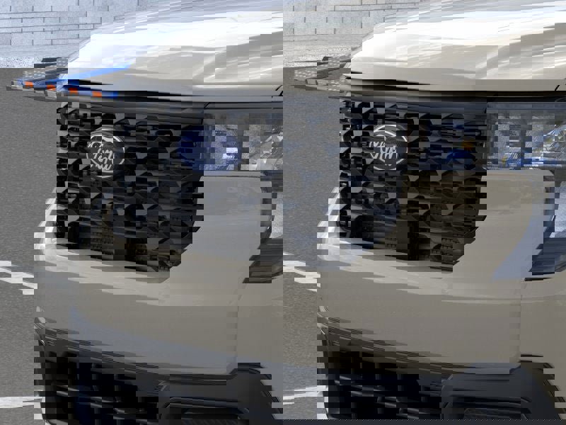 New 2025 Ford Maverick XLT image 18