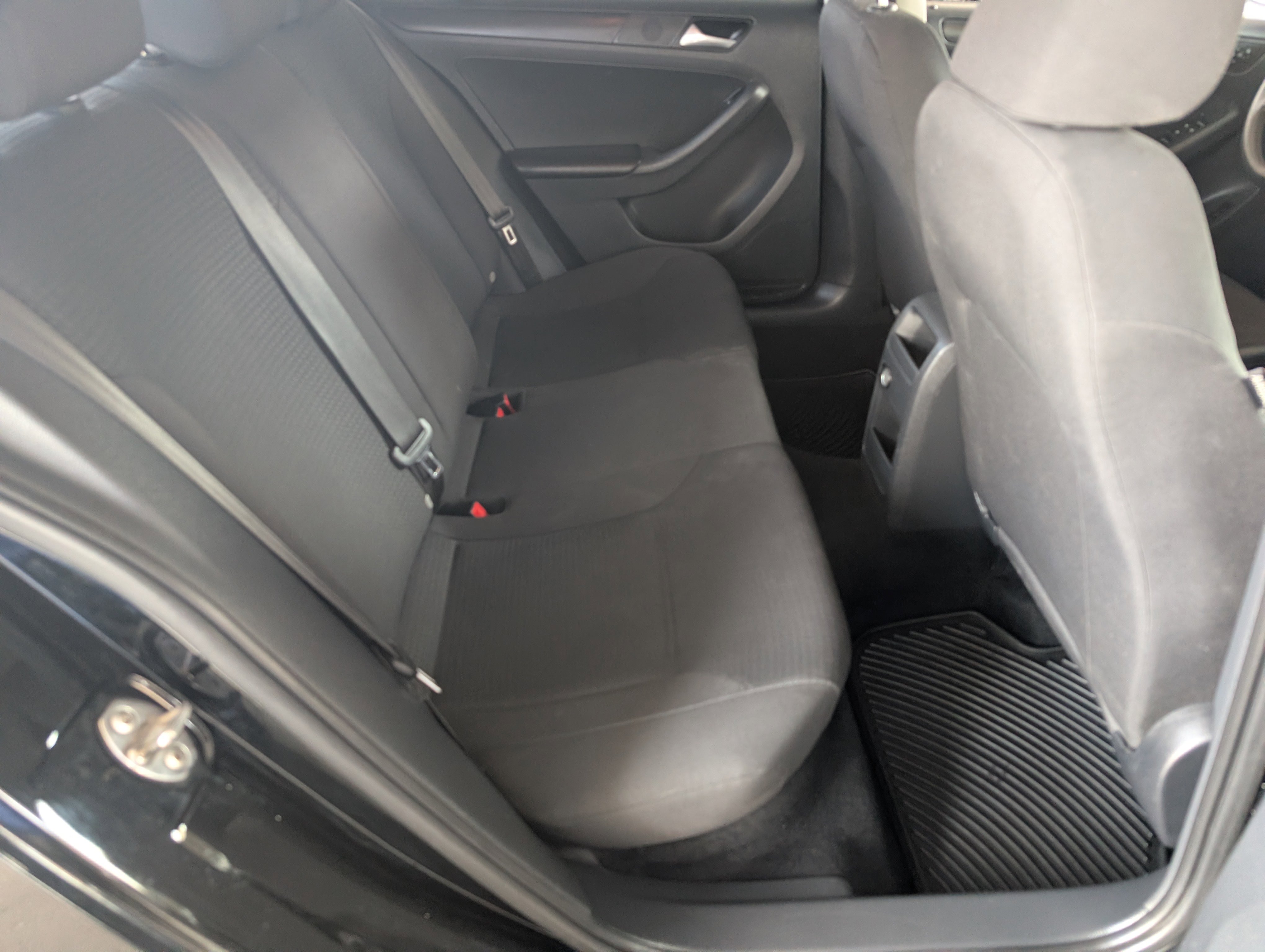 Used 2015 Volkswagen Jetta S image 19