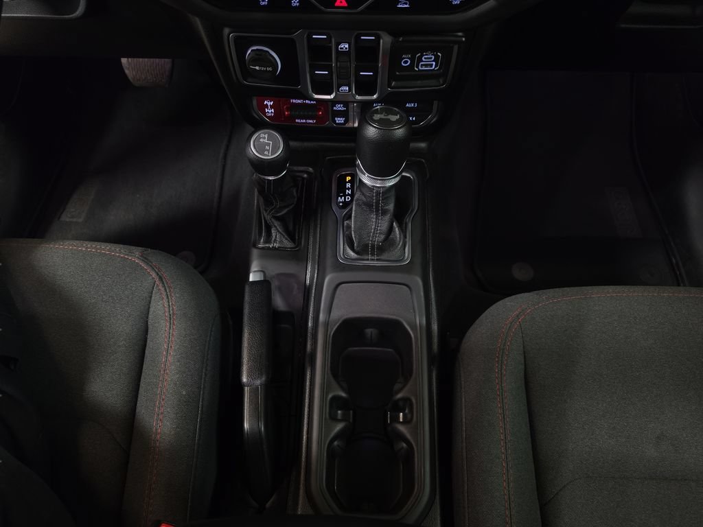 Certified 2025 Jeep Wrangler Unlimited Rubicon AWD/4WD image 19