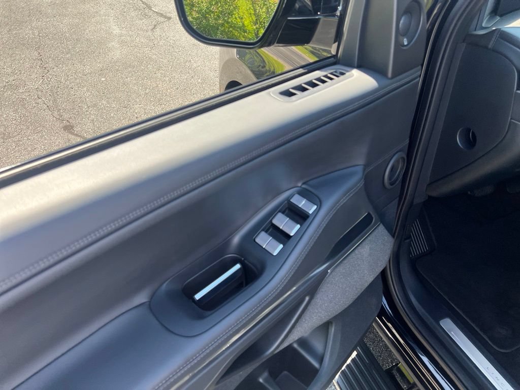 Used 2025 Lincoln Navigator Reserve w/ Jet Appearance Package AWD/4WD image 15
