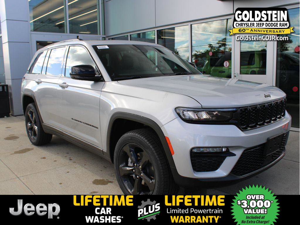 New 2025 Jeep Grand Cherokee Limited w/ Black Appearance Package