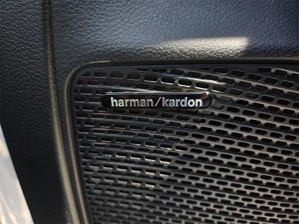 New 2026 Chrysler Pacifica Pinnacle w/ Trailer Tow Group image 8