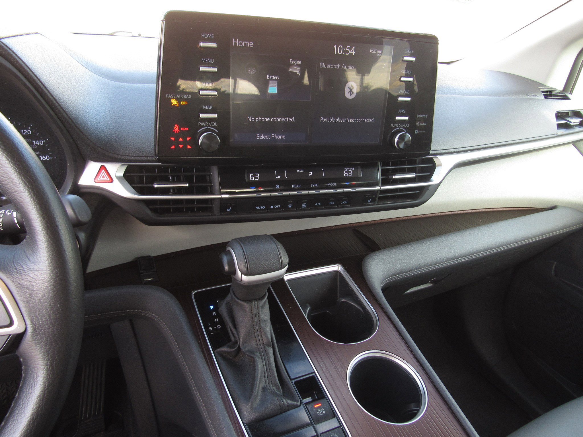 Used 2024 Toyota Sienna XLE image 19