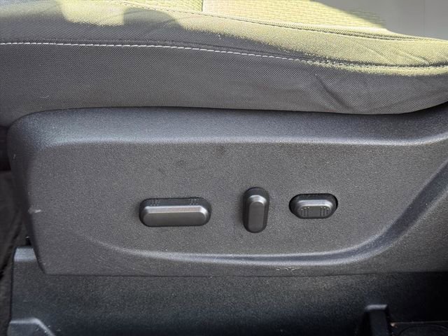 Used 2017 Ford Escape SE w/ Equipment Group 201A image 14