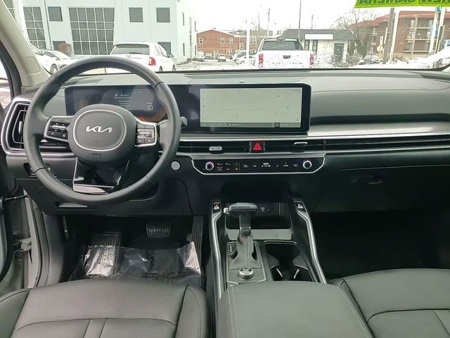 Used 2025 Kia Sorento S w/ Panoramic Sunroof Package image 27