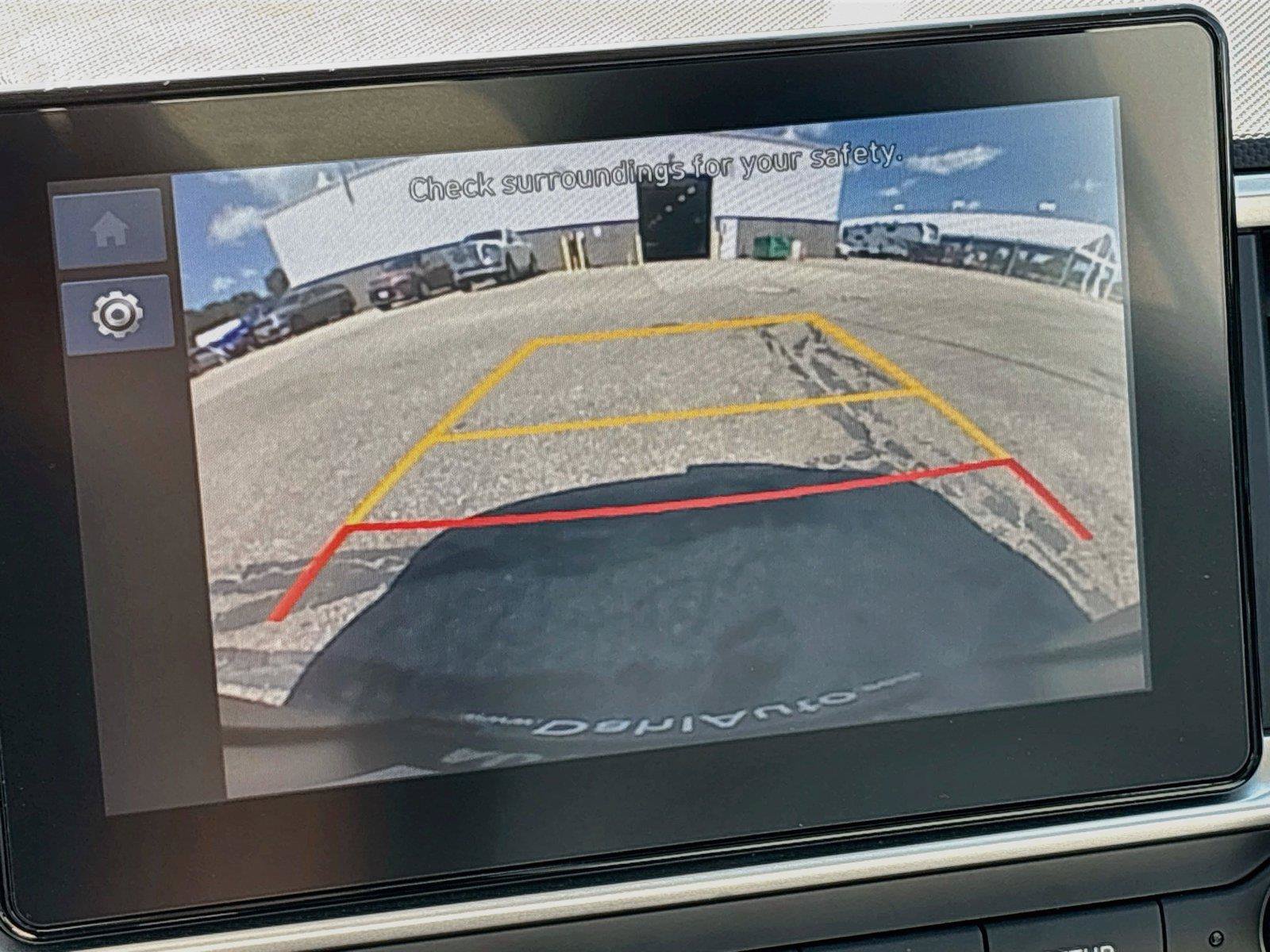 Certified 2025 Hyundai Venue SEL FWD image 6