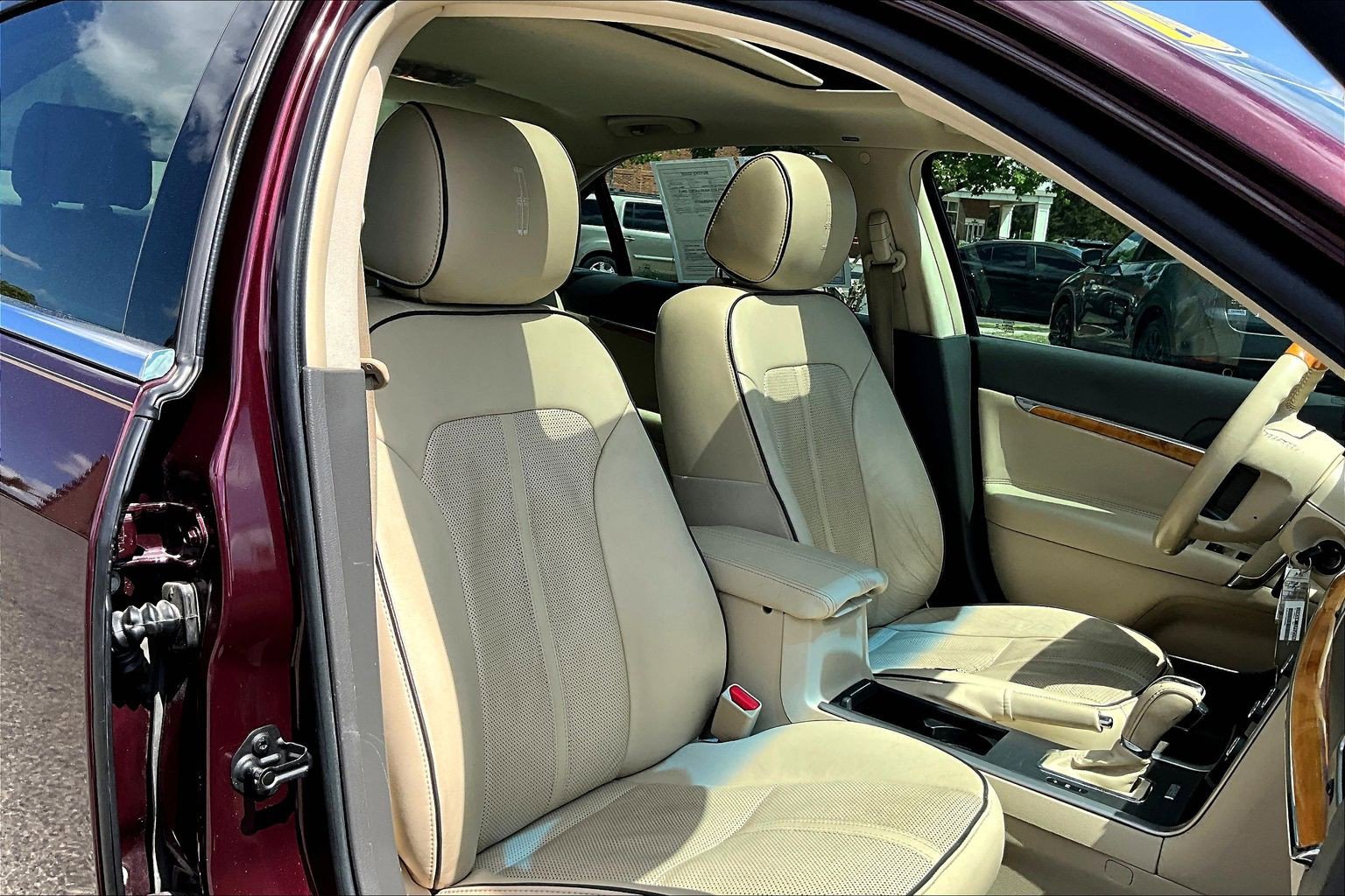 Used 2012 Lincoln MKZ AWD image 7