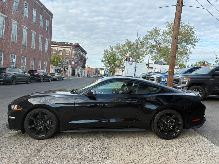 Used 2019 Ford Mustang GT Premium w/ Black Accent Package RWD image 4