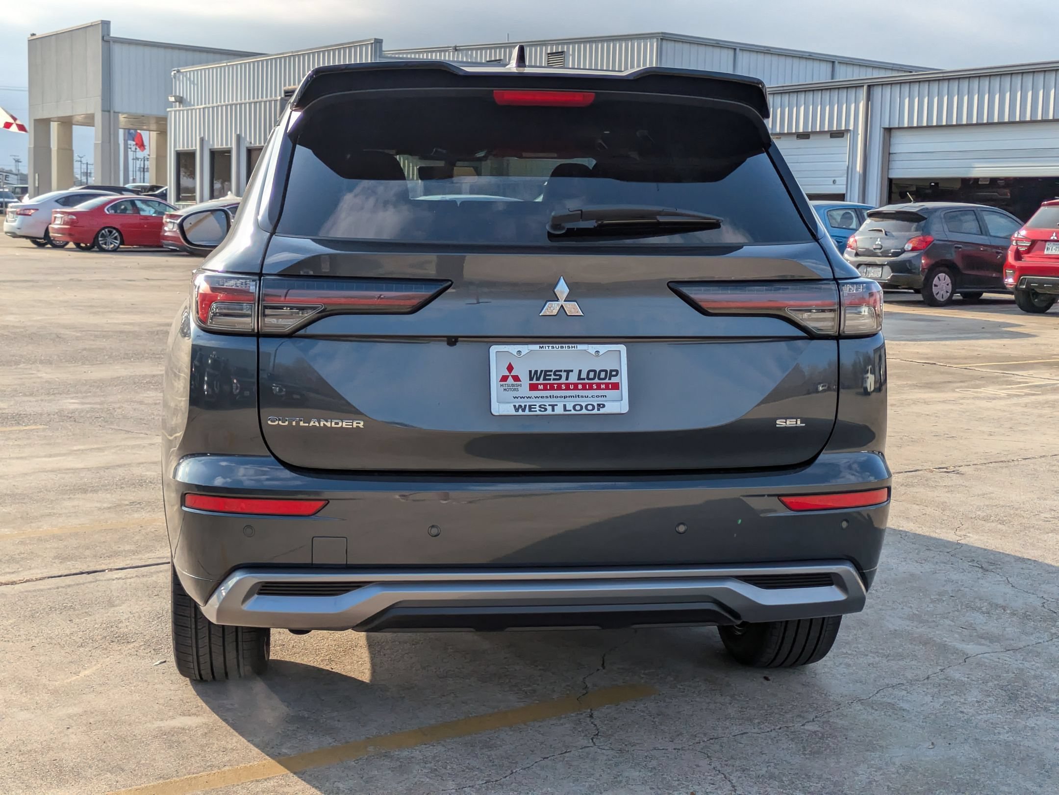 New 2026 Mitsubishi Outlander SEL FWD image 4