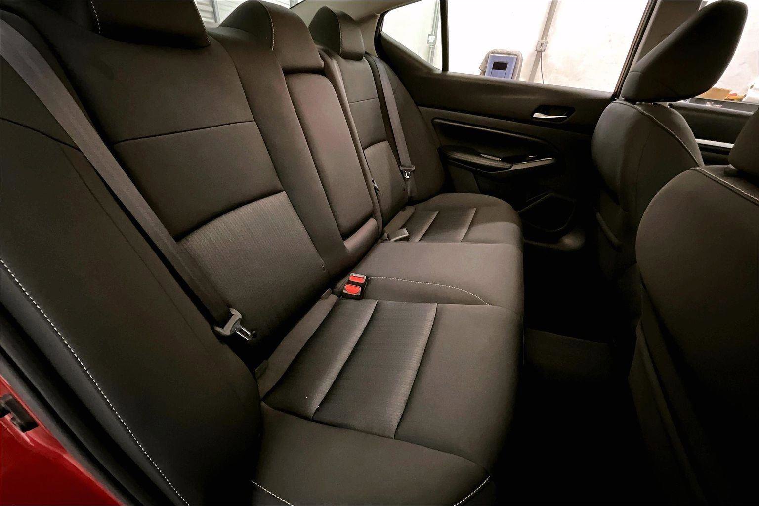 Used 2021 Nissan Altima 2.5 SV w/ SV Premium Package image 26