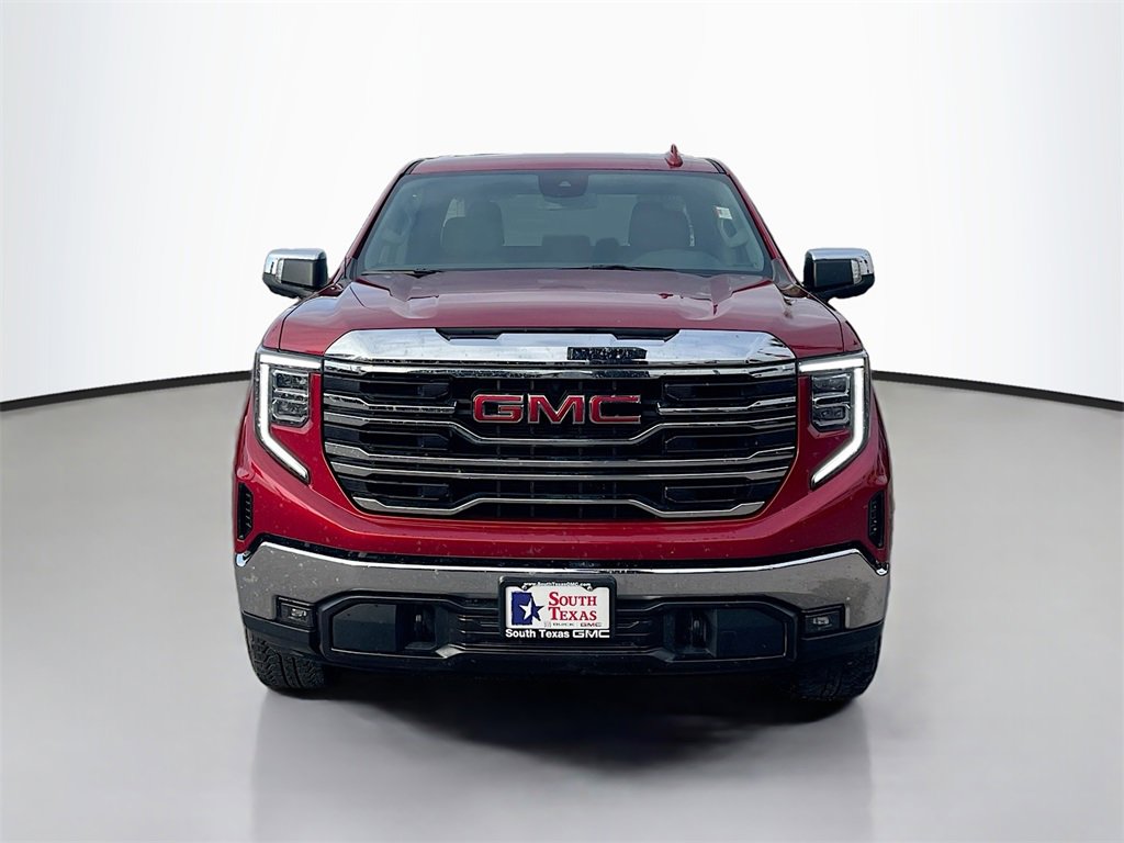 Used 2025 GMC Sierra 1500 SLT image 2