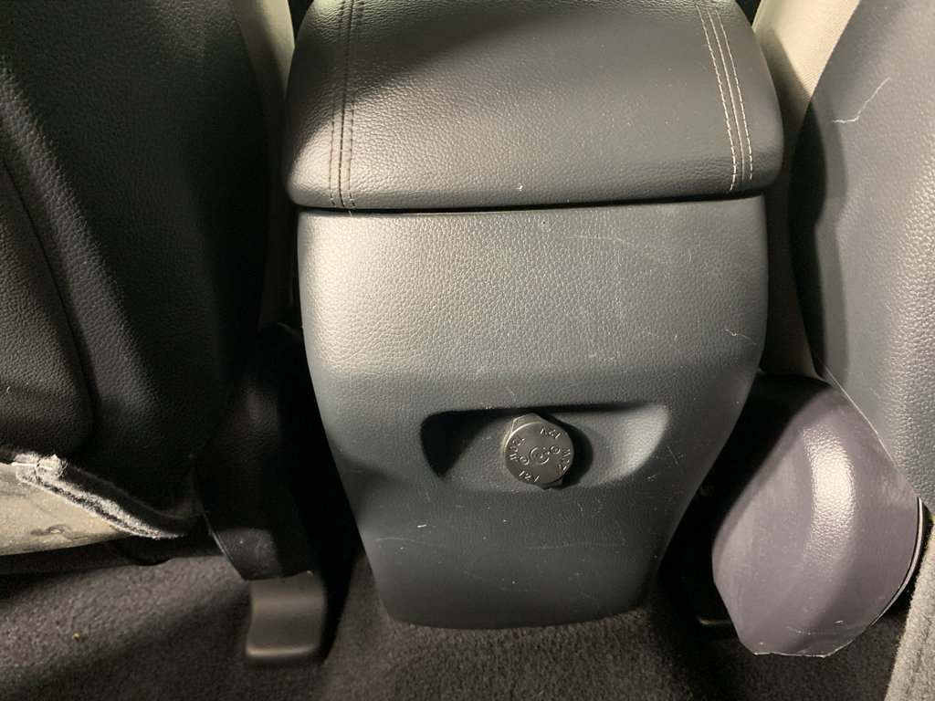 Used 2018 Hyundai Santa Fe Sport FWD image 32