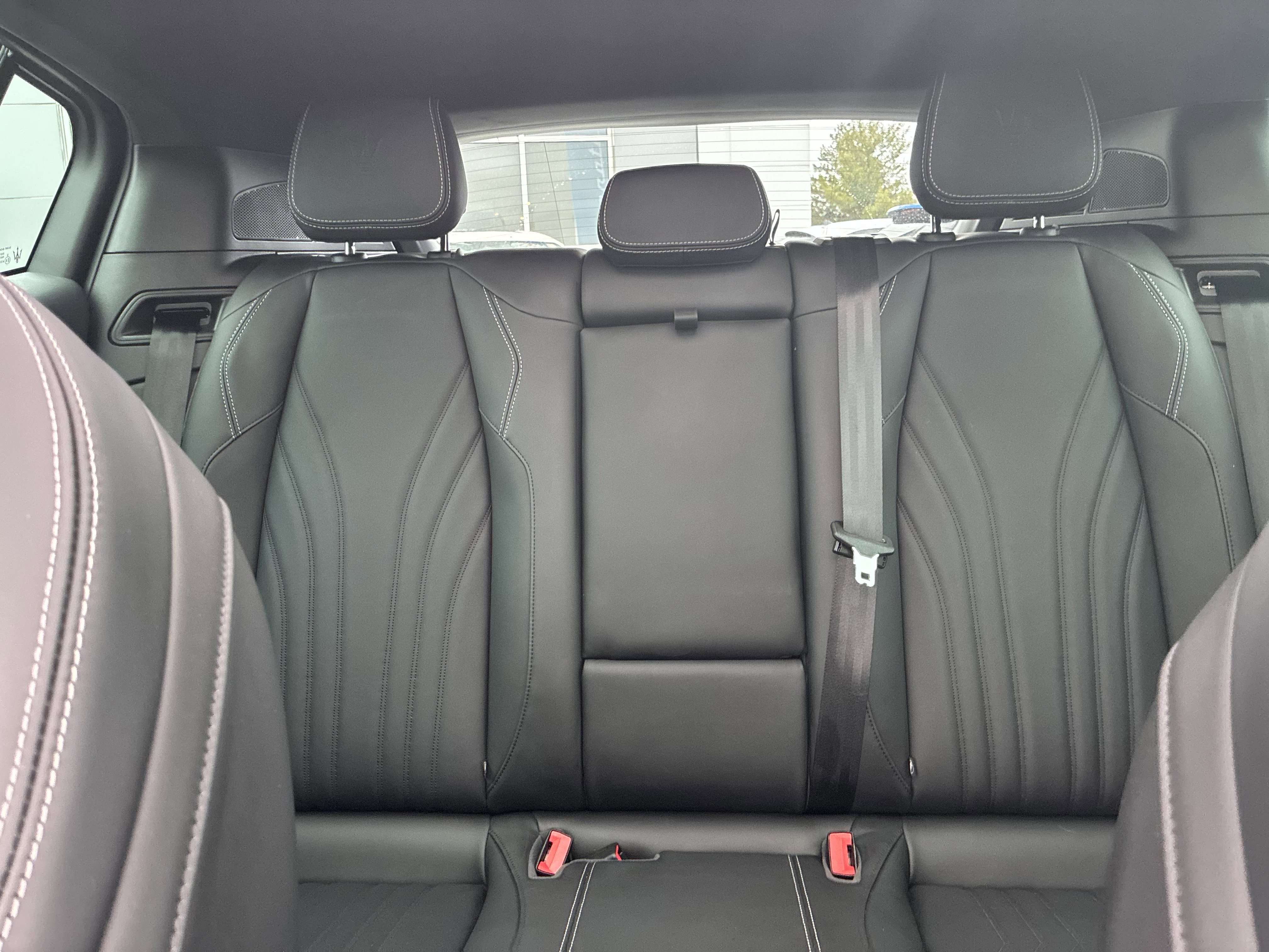 Used 2025 Maserati Grecale Modena image 32