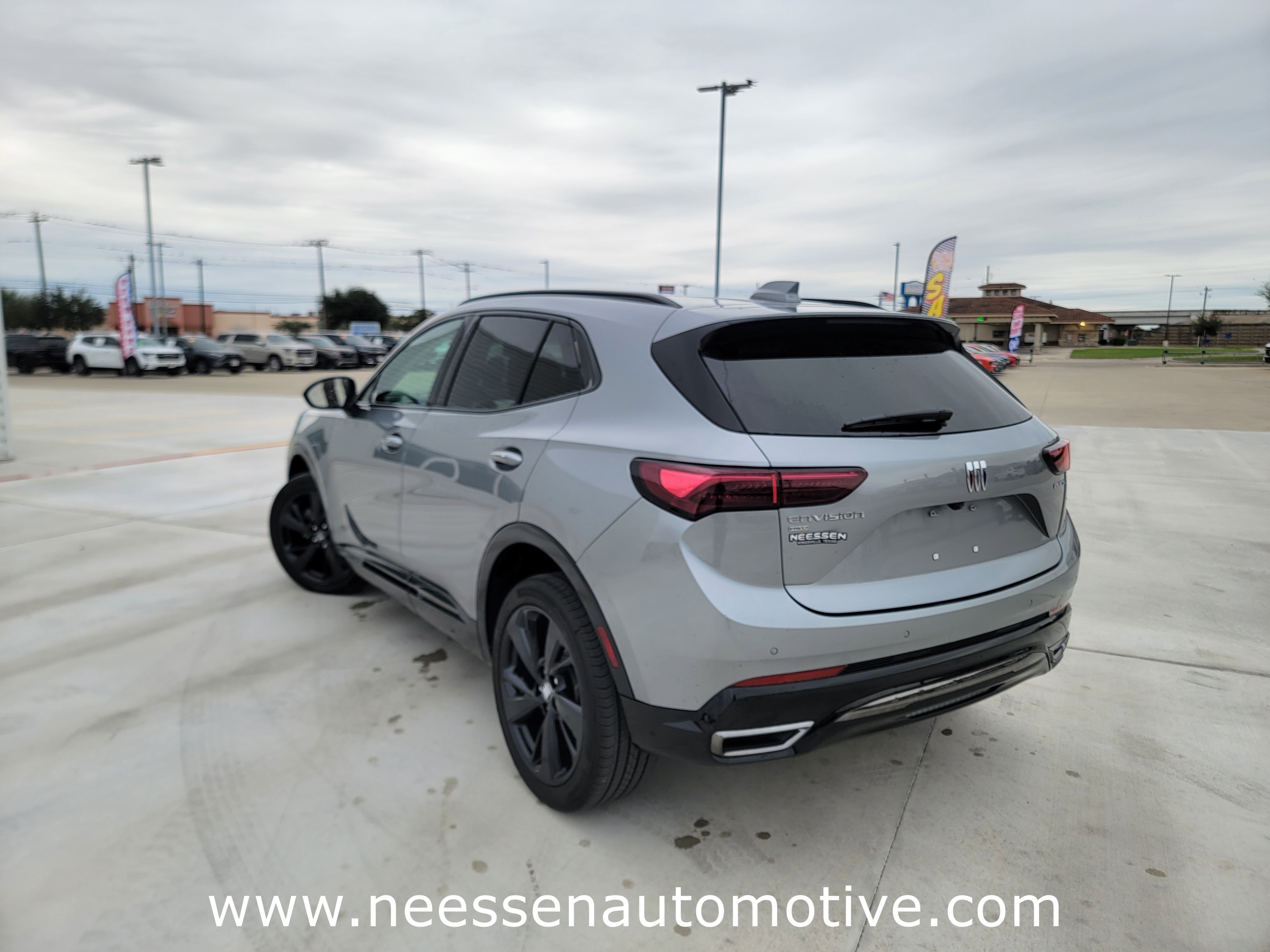 Used 2025 Buick Envision Sport Touring image 5