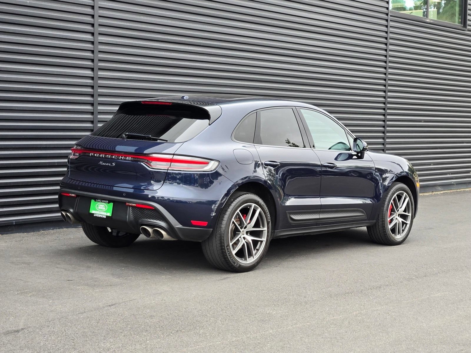 Used 2022 Porsche Macan S w/ Premium Package Plus AWD/4WD image 7