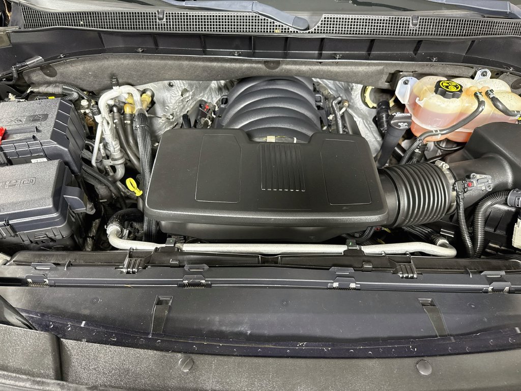 Used 2021 Chevrolet Suburban LT AWD/4WD image 36