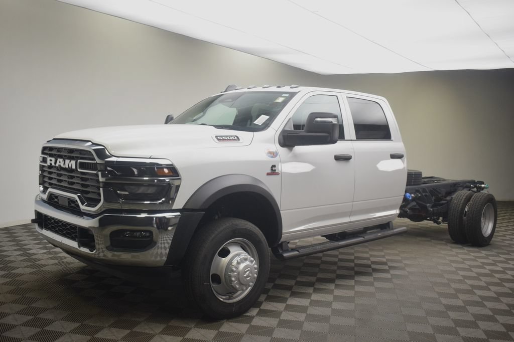 New 2026 RAM 5500 Tradesman w/ Chrome Appearance Group AWD/4WD image 15