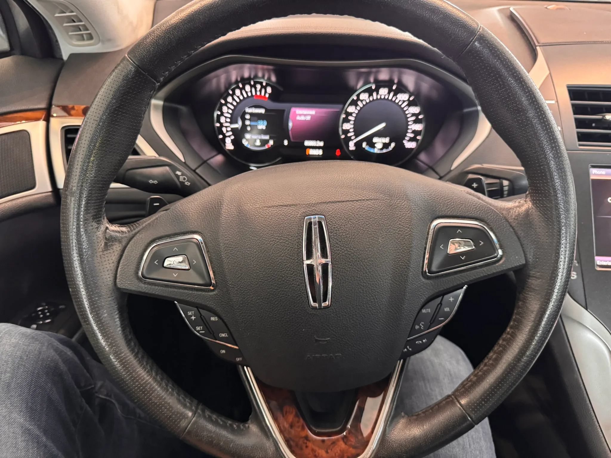 Used 2014 Lincoln MKZ w/ Equipment Group 101A Select FWD image 29