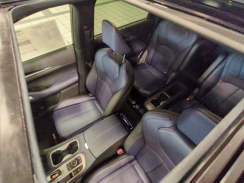 New 2026 INFINITI QX60 Sport w/ Dark Cargo Package image 7