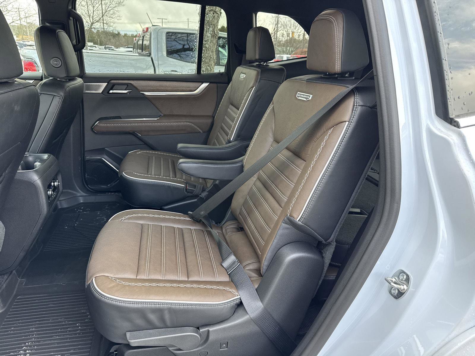 New 2026 GMC Acadia Denali Ultimate w/ LPO, All-Weather Package image 19