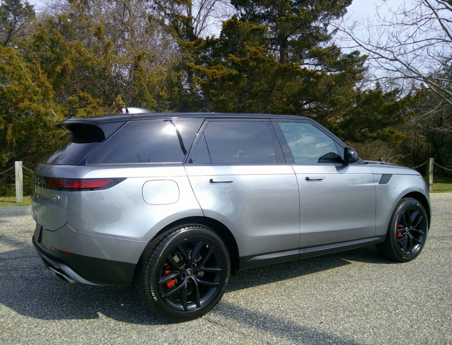 Used 2023 Land Rover Range Rover Sport SE image 18