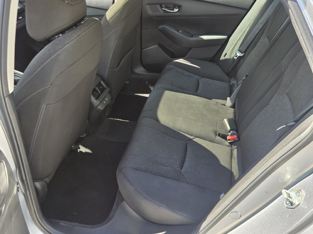 Certified 2025 Honda Accord SE image 12
