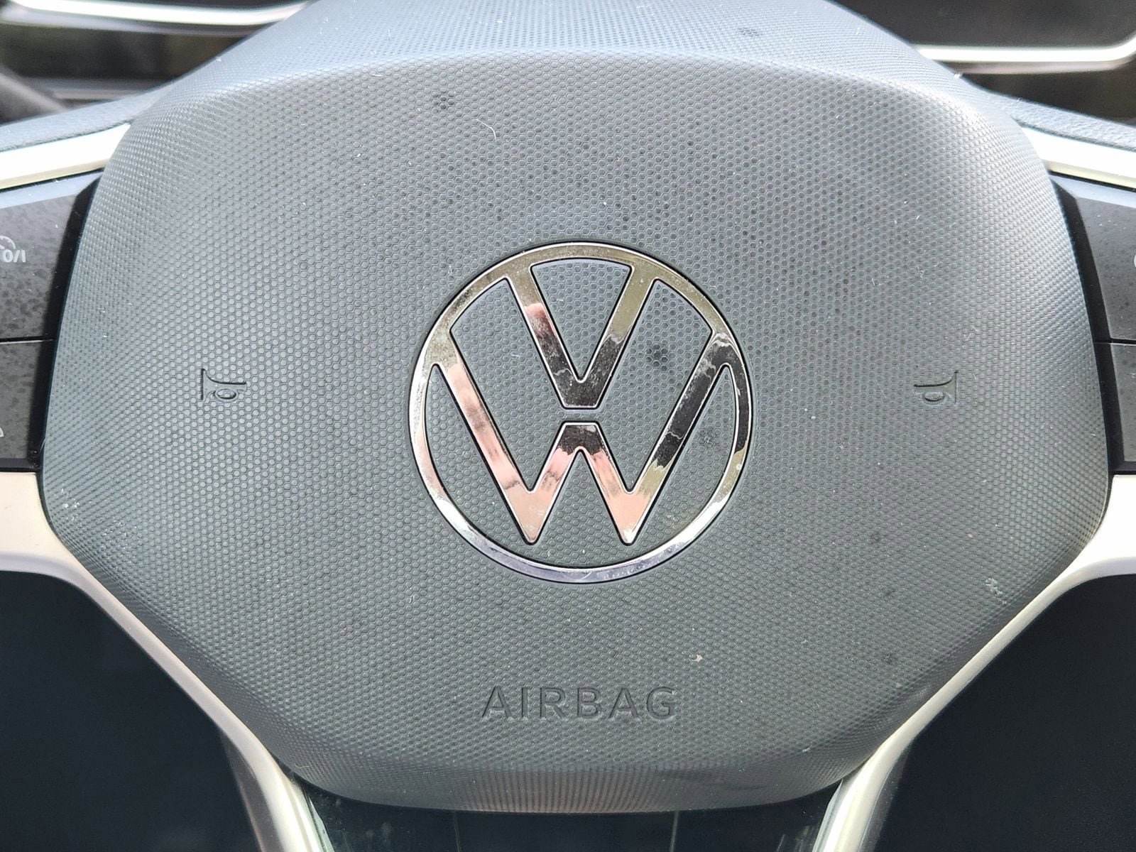Used 2022 Volkswagen Jetta SE FWD image 37