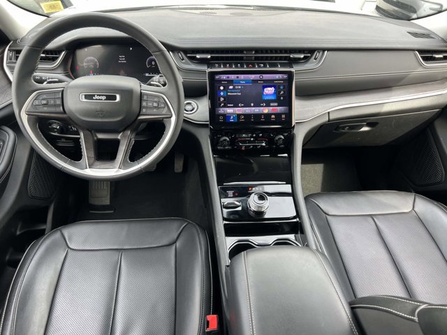 Certified 2023 Jeep Grand Cherokee Limited w/ Luxury Tech Group II image 12