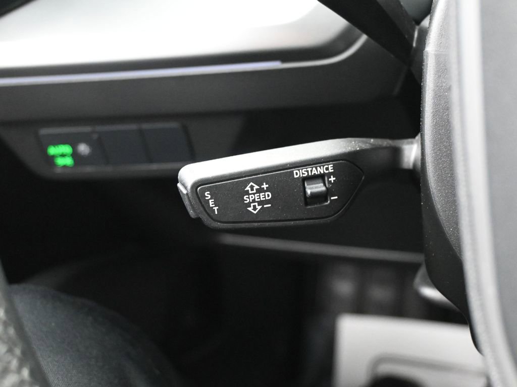 Used 2024 Audi Q4 e-tron Premium w/ Convenience Package image 21