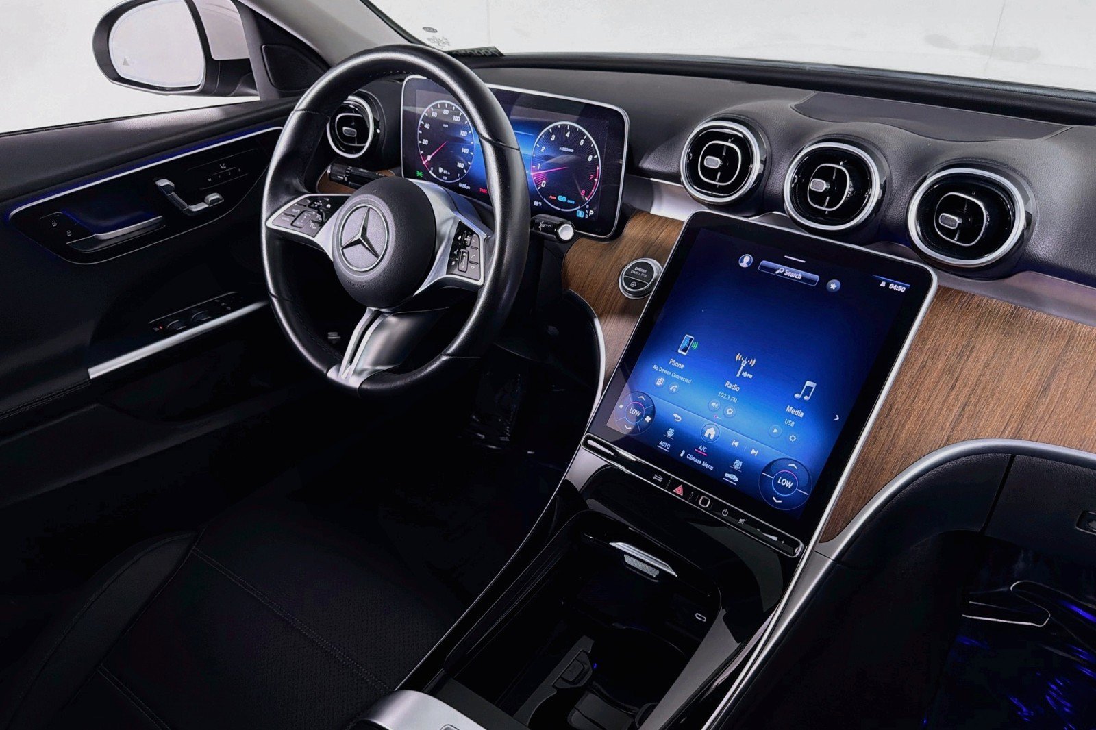 Used 2022 Mercedes-Benz C 300 Sedan image 16