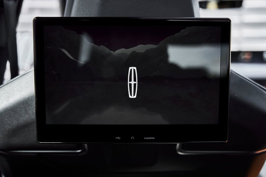 Used 2025 Lincoln Navigator Black Label AWD/4WD image 57