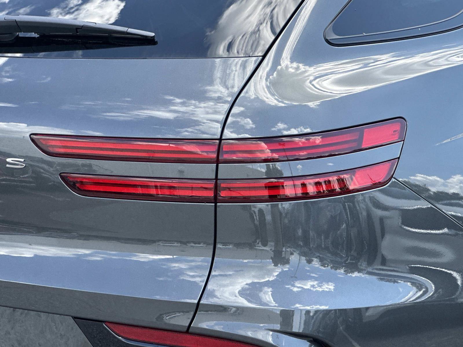 New 2027 Genesis GV70 2.5T Sport Prestige AWD/4WD image 9