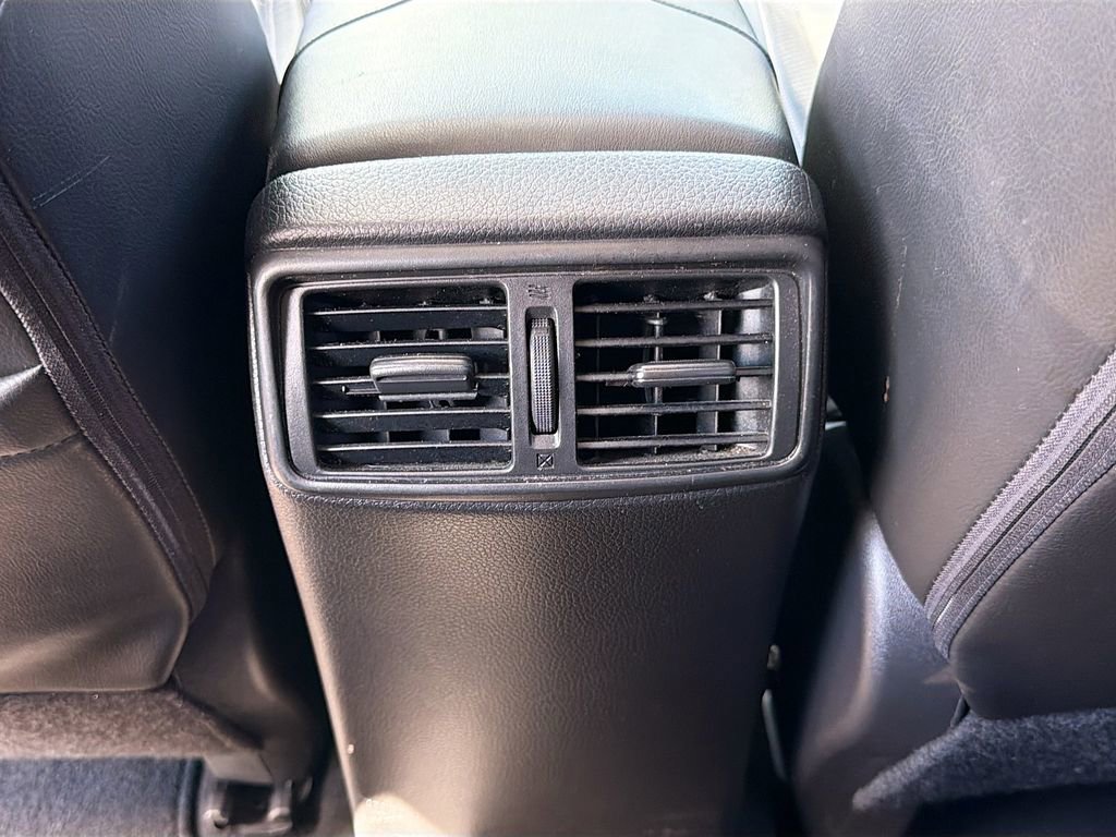 Used 2017 Nissan Rogue Sport SL w/ SL Premium Package image 29