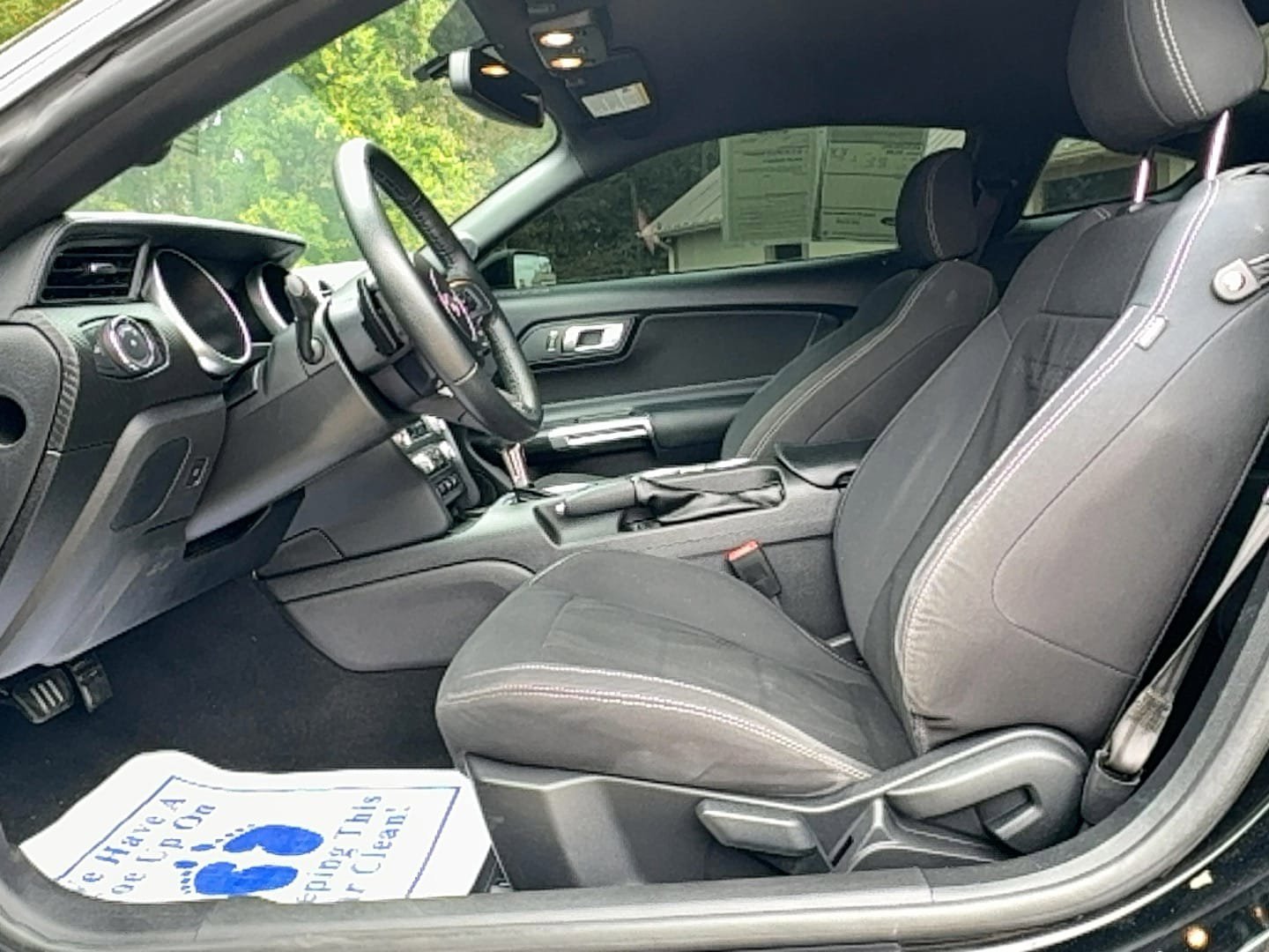 Used 2019 Ford Mustang Coupe RWD image 12