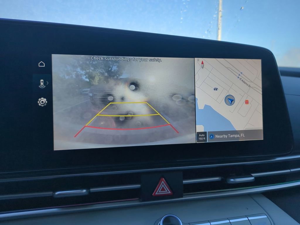 New 2026 Hyundai Elantra Limited image 24