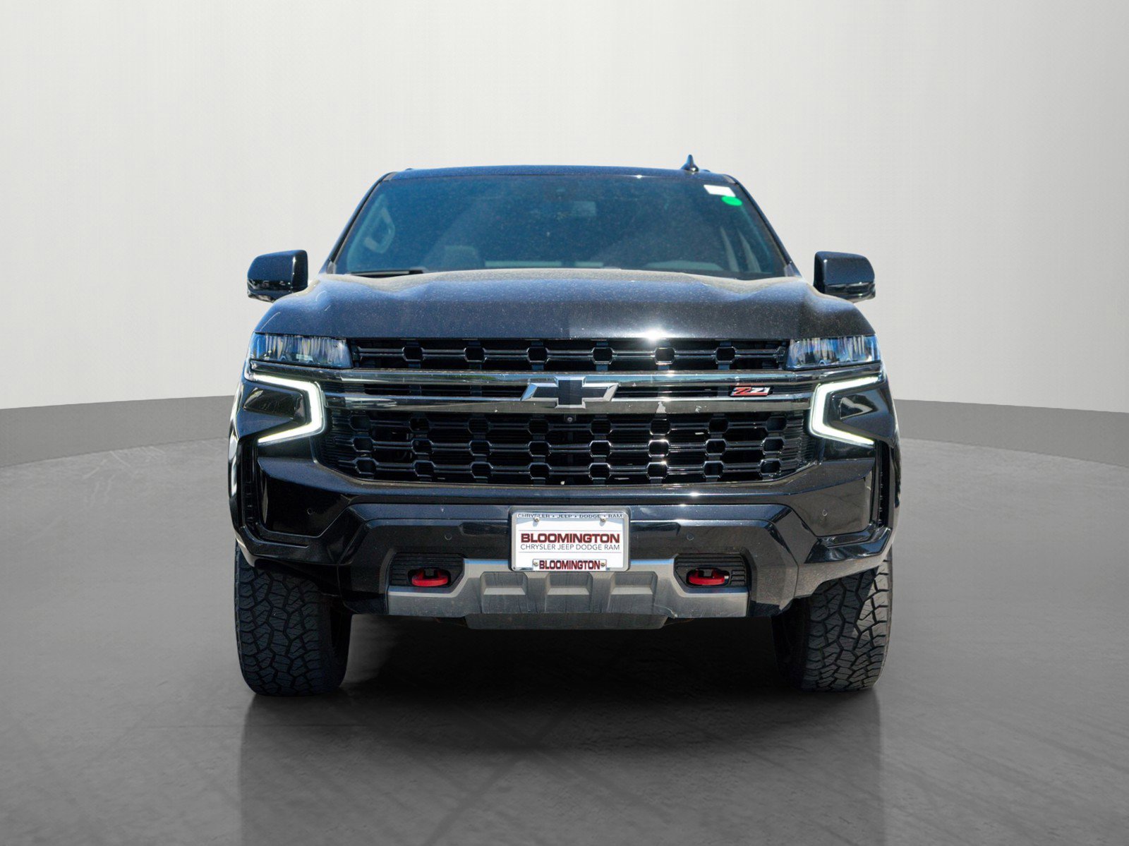 Used 2021 Chevrolet Suburban Z71 w/ Luxury Package AWD/4WD image 2