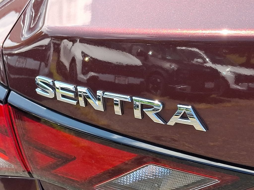 Used 2022 Nissan Sentra SV w/ SV Premium Package FWD image 32