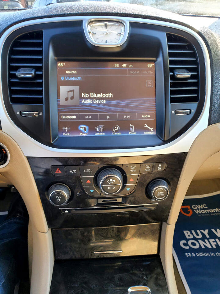 Used 2012 Chrysler 300 image 10