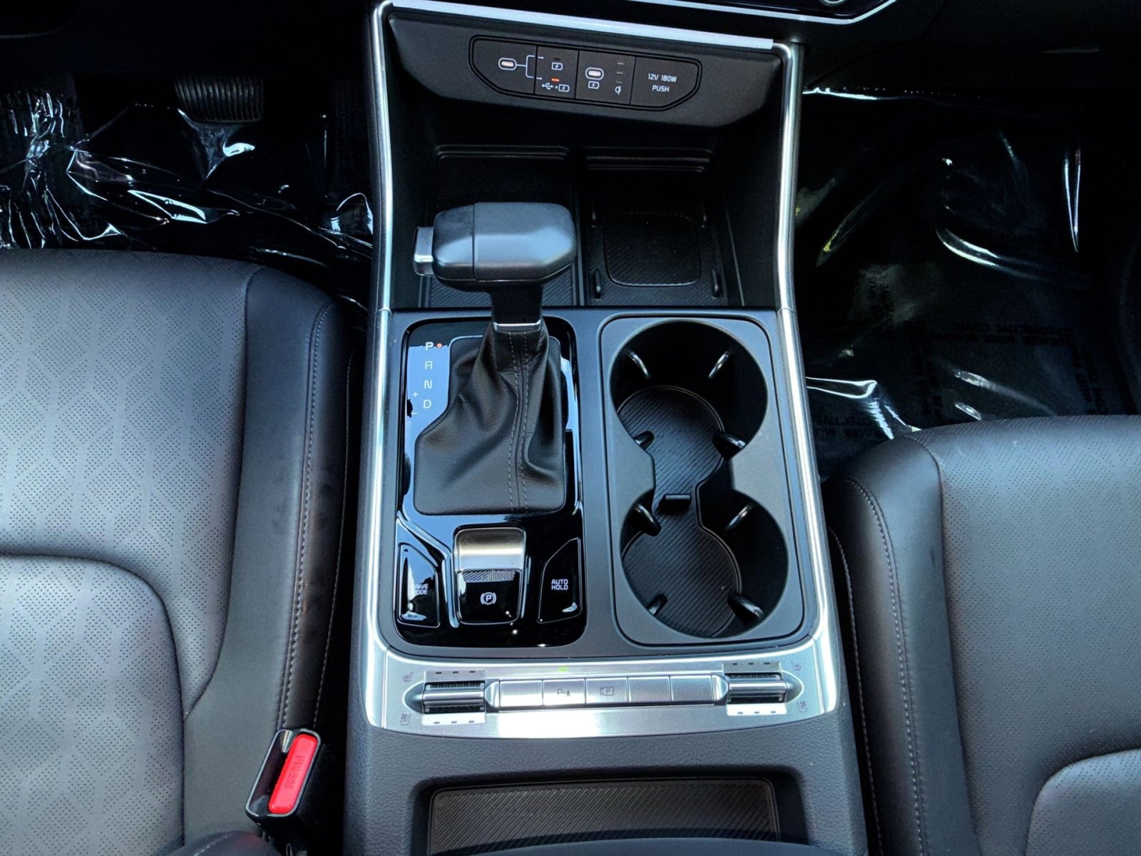 Used 2025 Kia Carnival SX w/ SX Dark Edition Package FWD image 22