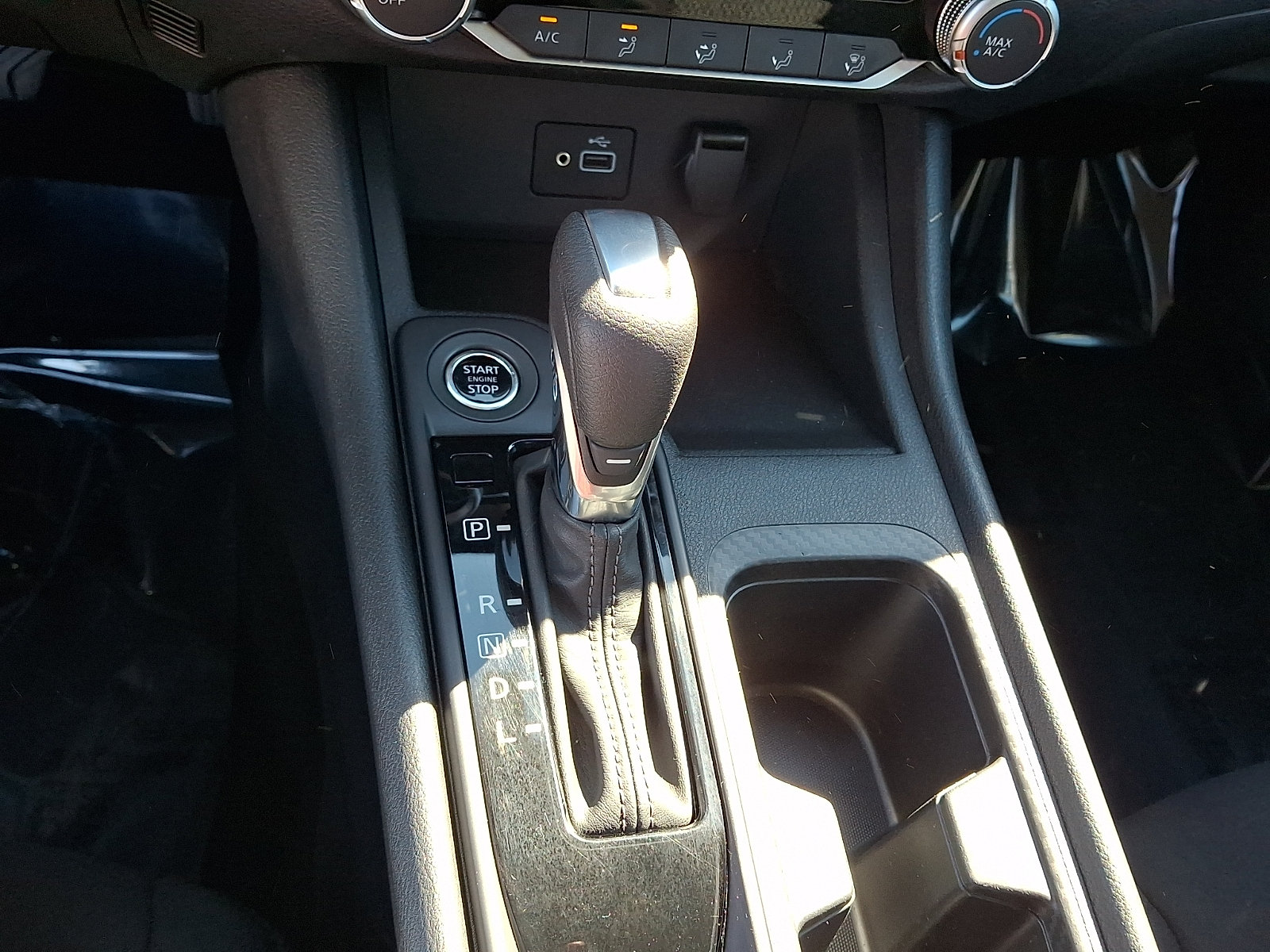 Certified 2023 Nissan Sentra S FWD image 17