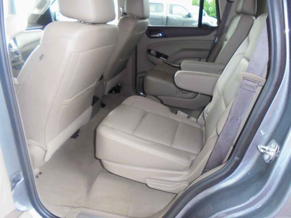 Used 2019 GMC Yukon SLT w/ Premium Edition image 9