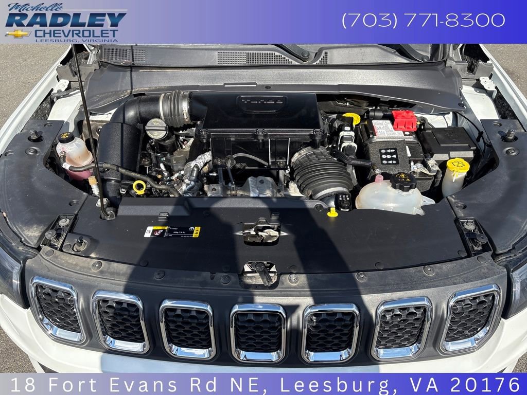 Used 2024 Jeep Compass Latitude image 11