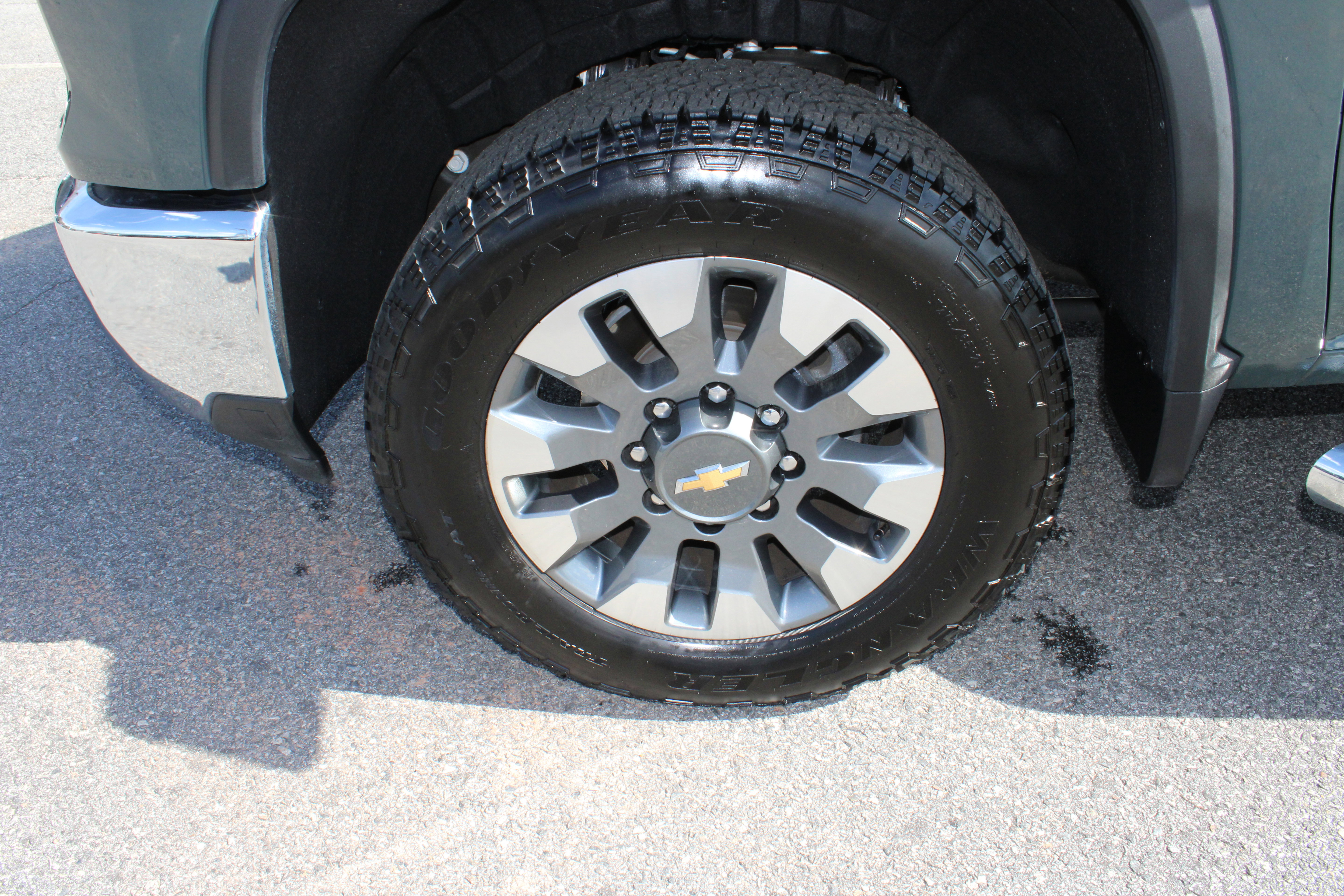 Used 2025 Chevrolet Silverado 2500 LT w/ All Star Edition image 10