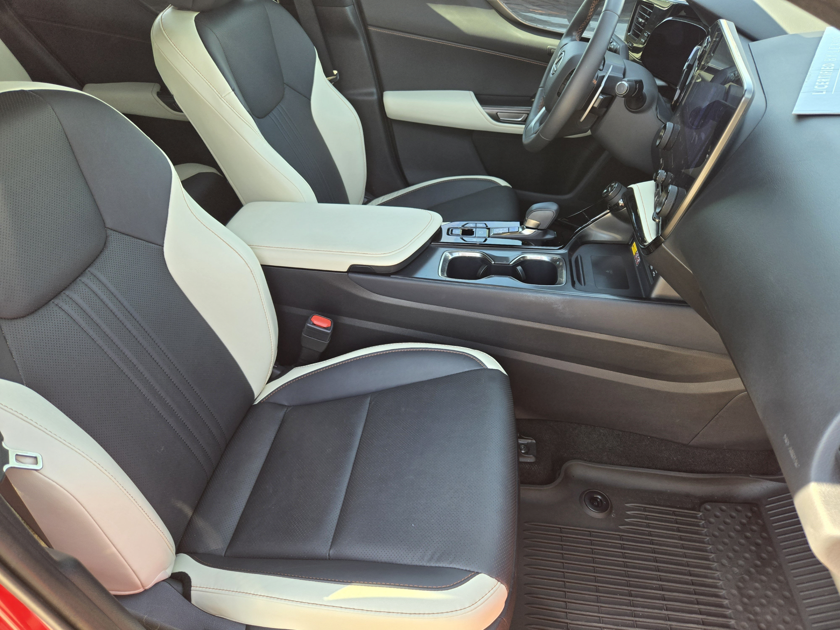 Certified 2023 Lexus NX 350h AWD image 9