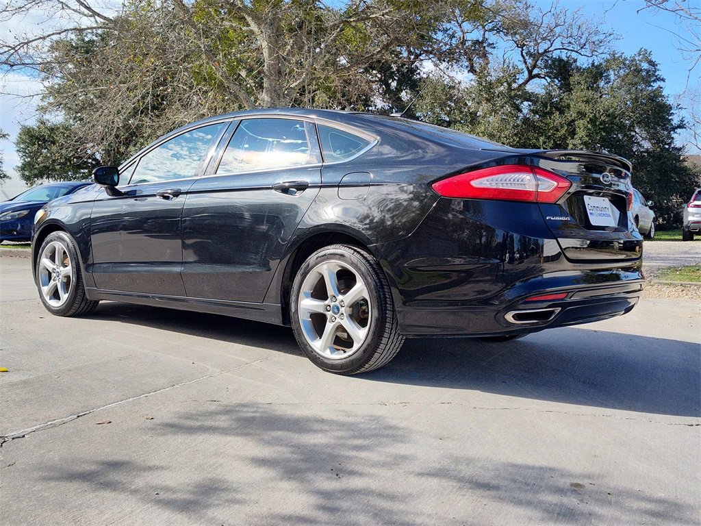 Used 2014 Ford Fusion SE image 4